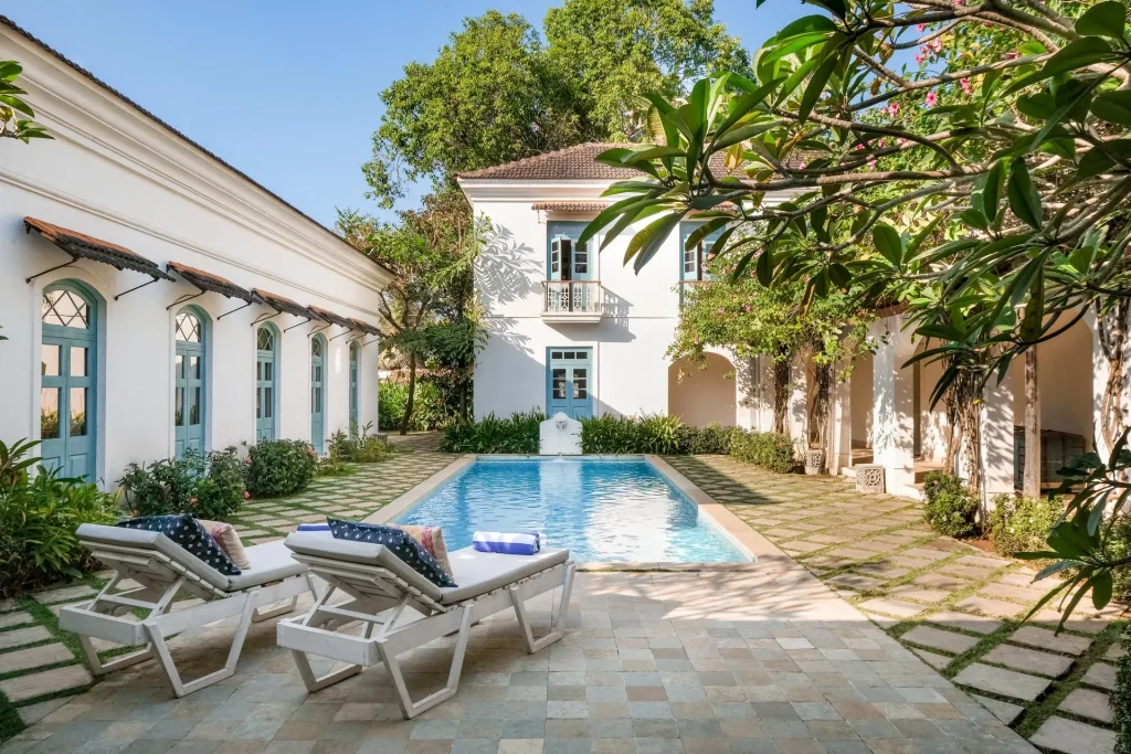 Verde Courtyard