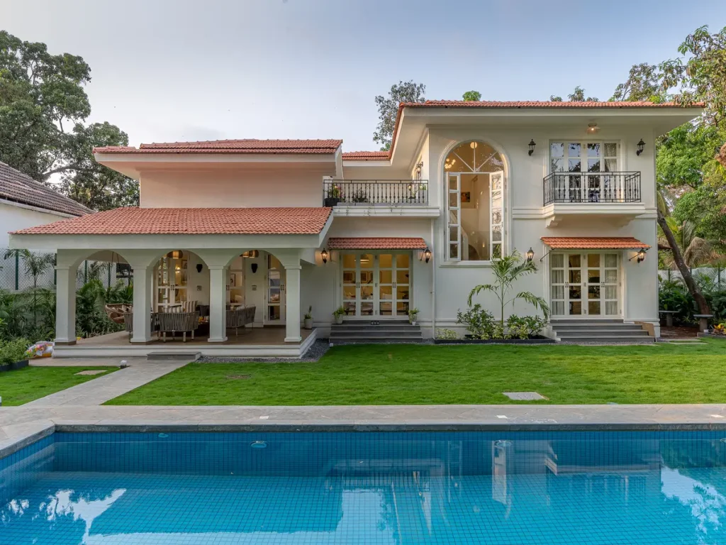 Villa Kefi Lawn Area